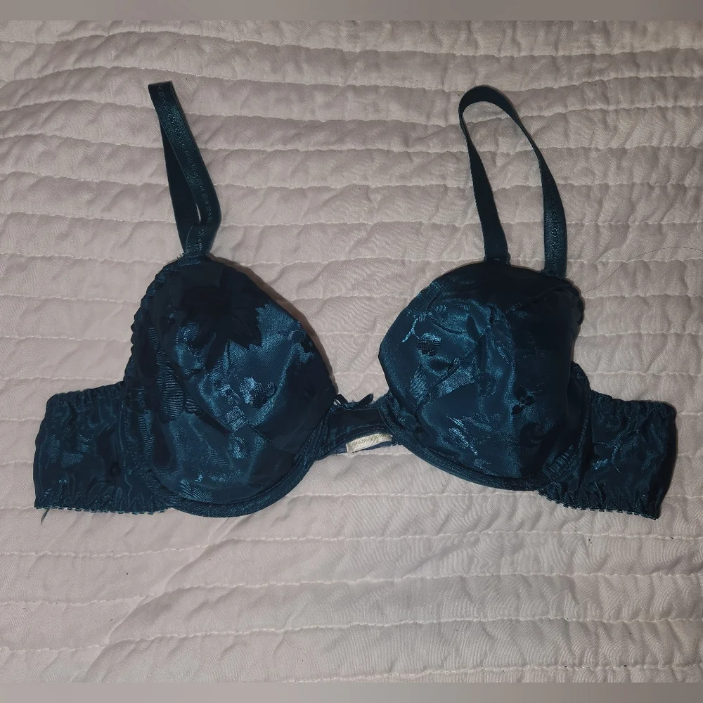 Vintage 1990s Embroidered Satin Lightly Lined Underwire Bra - Picture 8 of 13
